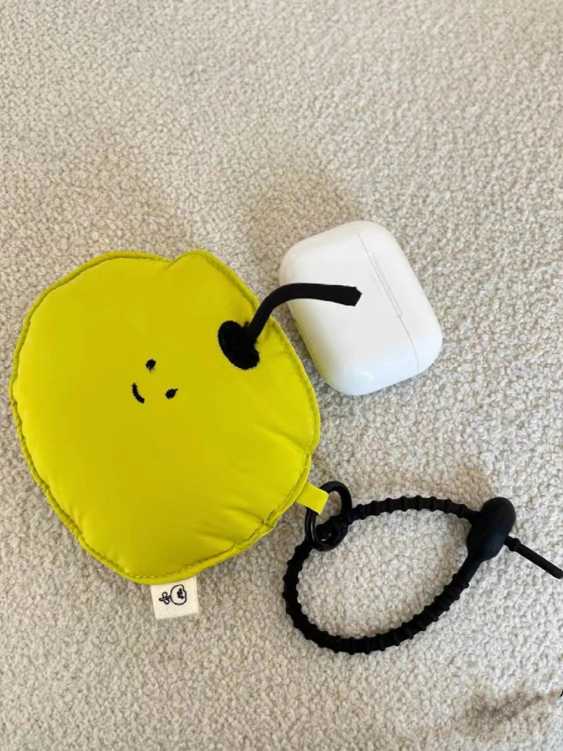 Green Pear Earphone Bag