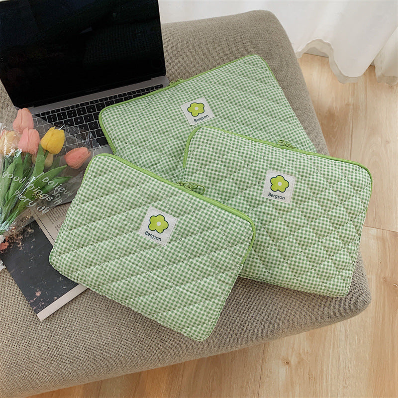 Floral Checked Padded Tablet Storage Pouch