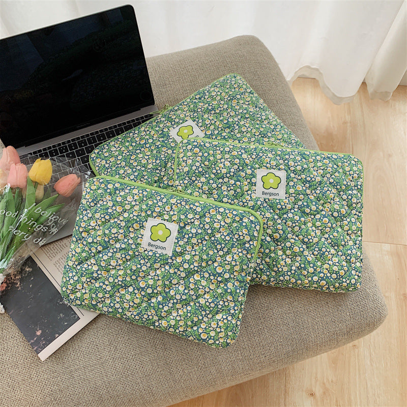 Floral Checked Padded Tablet Storage Pouch