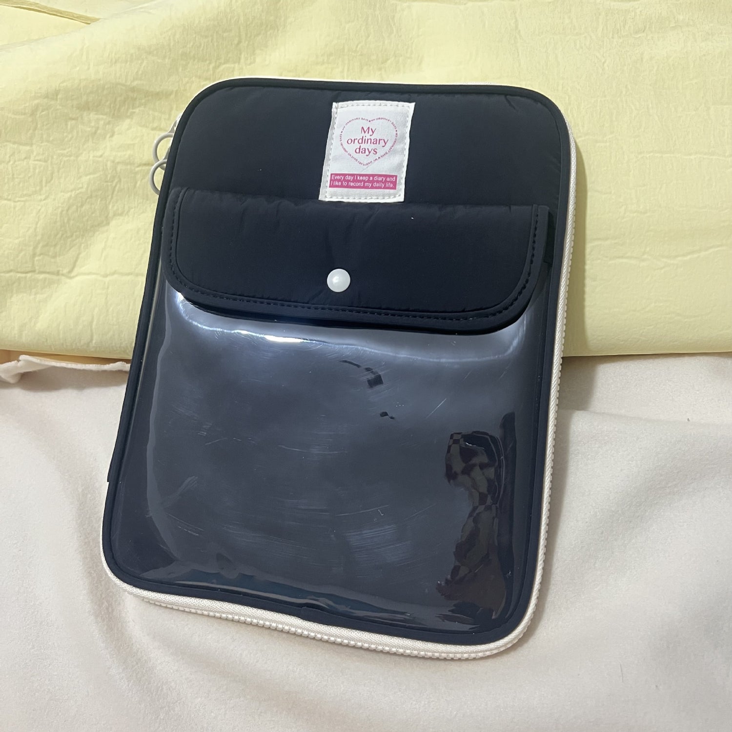 Snap Pocket Tablet iPad Carry Bag