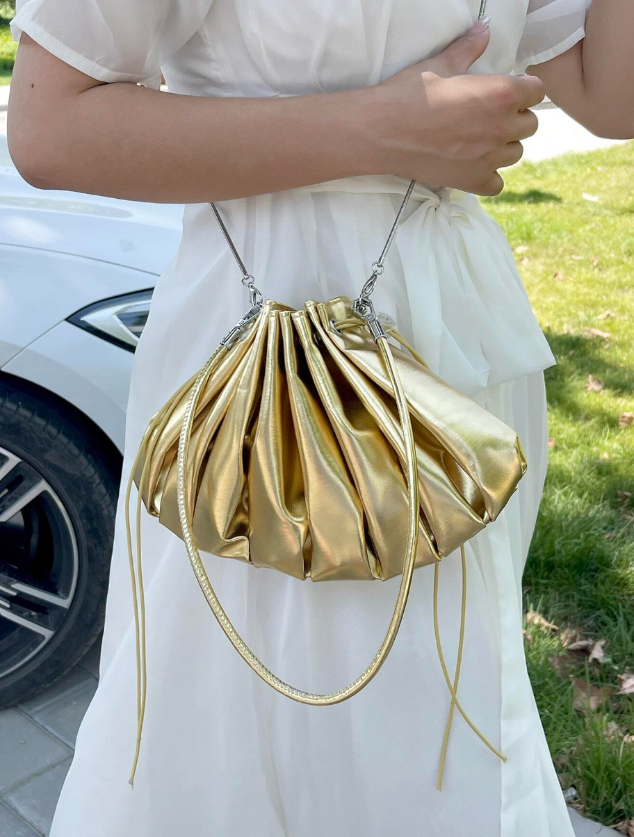 Shiny Seashell Crossbody Bag